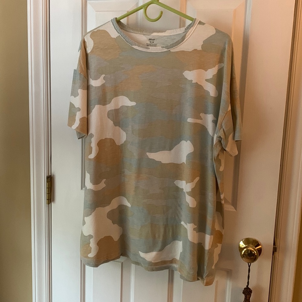 Aerie Boyfriend T-shirt Camo - M